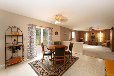 6992 Hearth Ln, Macungie, PA 18062 - photo 5