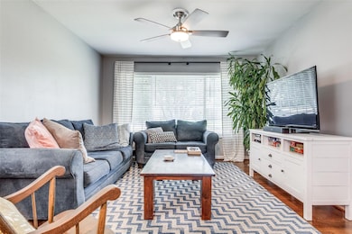 6529 Ridgemont Dr, Dallas, TX 75214 - photo 6