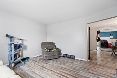 602 W King St, Garrett, IN 46738 - photo 5