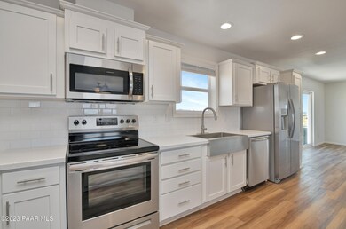 25325 N Mitchell Rd, Paulden, AZ 86334 - photo 6