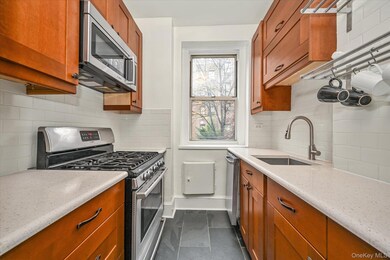 37-16 80th St unit 2, Jackson Heights, NY 11372 - photo 7