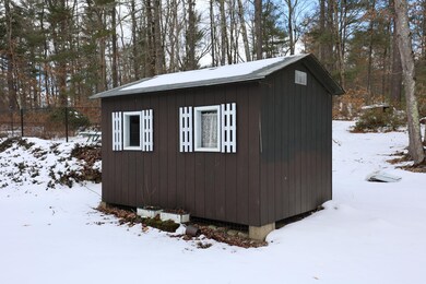 4 Oak Dr, Londonderry, NH 03053 - photo 2