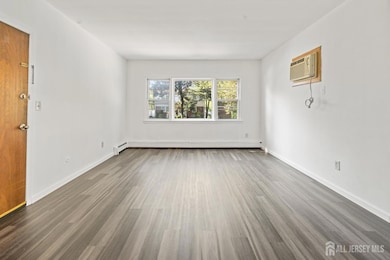 2063 Elizabeth Ave unit 7, Rahway, NJ 07065 - photo 2