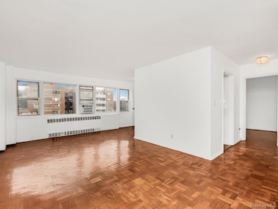 3131 Grand Concourse unit 5D, Bronx, NY 10468 - photo 2