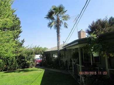 1274 Gardendale Ave, Medford, OR 97504 - photo 2