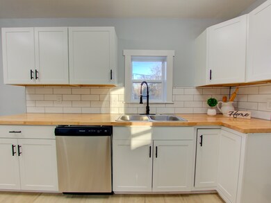 1837 N Linwood Ave, Indianapolis, IN 46218 - photo 6