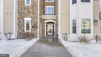 611 Creekside Dr unit 61, Brookhaven, PA 19015 - photo 2