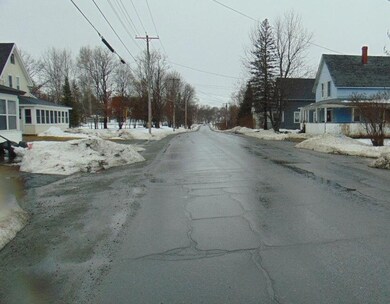 35 Riverside St, Milo, ME 04463 - photo 6
