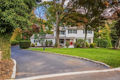 7 Carriage Ln, Setauket, NY 11733 - photo 4