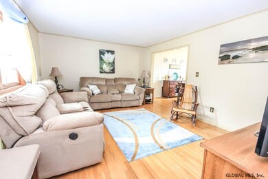 145 Droms Rd, Schenectady, NY 12302 - photo 3