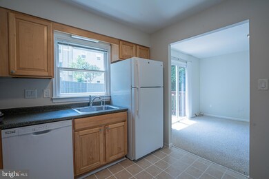 3001 Hickory Grove Ct, Fairfax, VA 22031 - photo 6