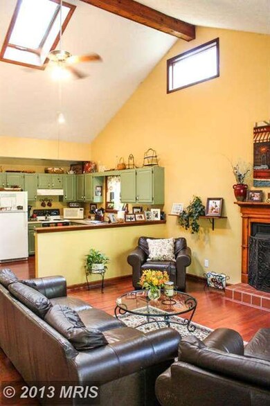 23227 Scotch Pine Ct, California, MD 20619 - photo 5