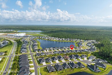 04-View of Neighborhood