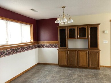 214 Lake St, Osceola, IA 50213 - photo 7