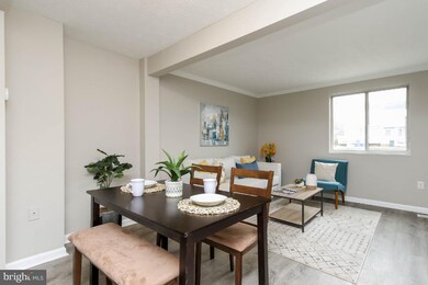 5936 Rowanberry Dr, Elkridge, MD 21075 - photo 7