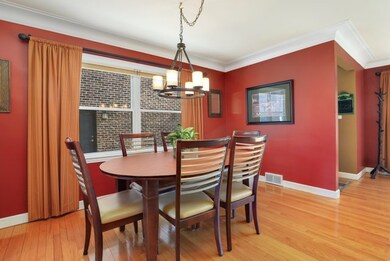 118 N Berteau Ave, Elmhurst, IL 60126 - photo 4