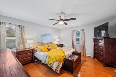 1201 Red Oak St, Ennis, TX 75119 - photo 4