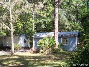 Detached garage