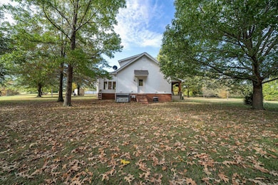 View of home's exterior