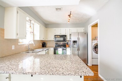 1801 W Gulfport St, Broken Arrow, OK 74011 - photo 5