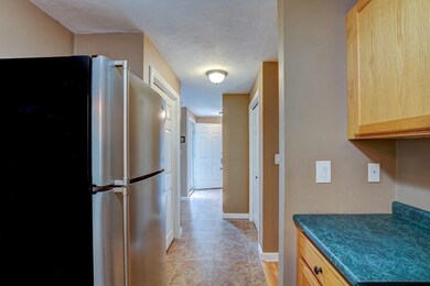 15 Valleyview Ct, Fitchburg, MA 01420 - photo 3