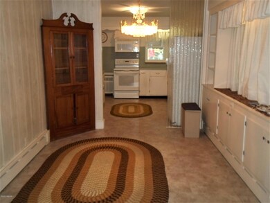 389 S Main St, Hughesville, PA 17737 - photo 6