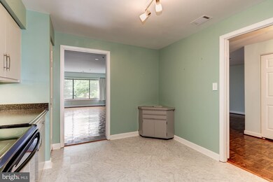 2 Southerly Ct unit 202, Towson, MD 21286 - photo 6