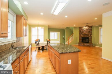 864 Hidden Marsh St, Gaithersburg, MD 20877 - photo 2