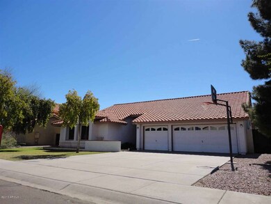 995 E Divot Dr, Tempe, AZ 85283 - photo 2