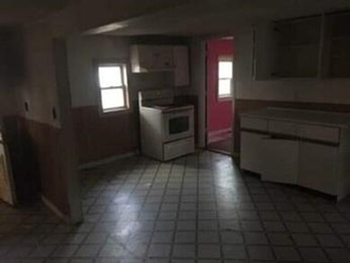 8 Oakmont St, Webster, MA 01570 - photo 4