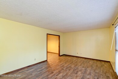 6903 Deep Spring Ct-3