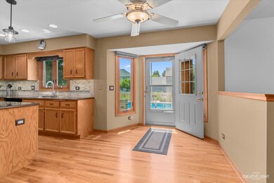 2632 Partlow Dr, Naperville, IL 60564 - photo 7