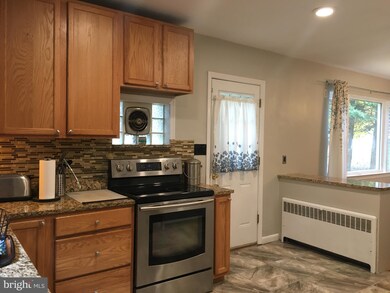 104 Taunton Ave, Catonsville, MD 21228 - photo 5