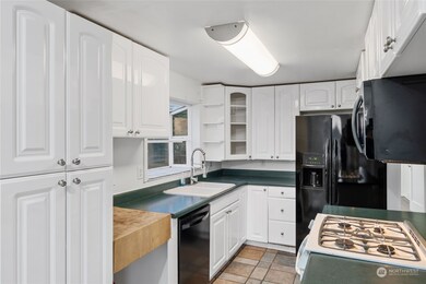 13502 34th Ave S, Tukwila, WA 98168 - photo 5