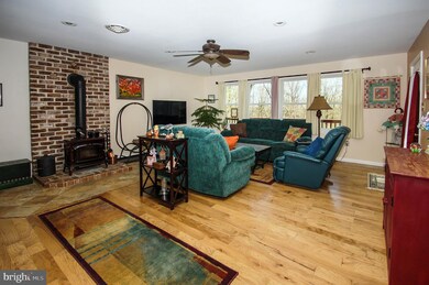 98 Hardwood Ln, Mohnton, PA 19540 - photo 2