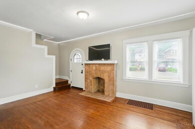 3933 Vine St, Cincinnati, OH 45217 - photo 4