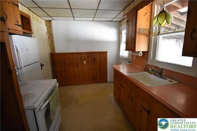 1813 17th St SW, Allentown, PA 18103 - photo 6