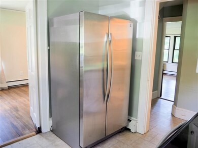 1072 Maplewood Ave, Portsmouth, NH 03801 - photo 3