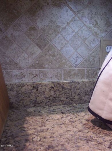 Tiled Backsplash in kitchen