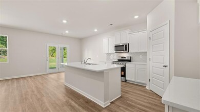 1898 Roxey Ln, Winder, GA 30680 - photo 4