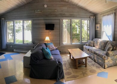 21 Monument Ave, Wareham, MA 02571 - photo 5