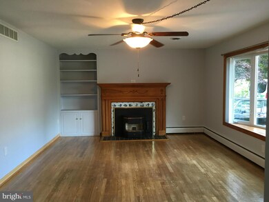 180 Falcon Dr, Pasadena, MD 21122 - photo 2