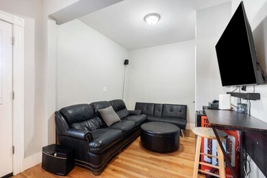 666 E 8th St unit 2, Boston, MA 02127 - photo 4