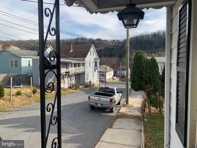 280 Wood St, Cumbola, PA 17930 - photo 5