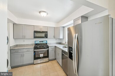 6727 Vermont Ct, Hyattsville, MD 20785 - photo 5