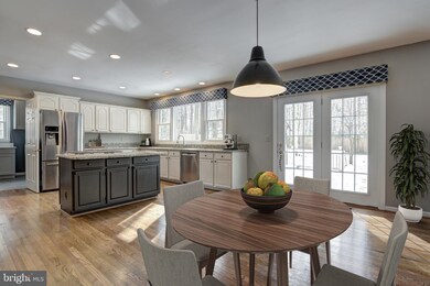 9687 Britford Dr, Burke, VA 22015 - photo 4