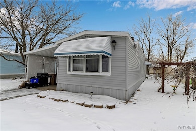 38 Harmony Ln, Buffalo, NY 14225 - photo 2