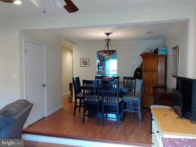 8639 Sumter Ct, Manassas Park, VA 20111 - photo 2
