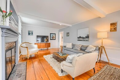 01_Living_Room_DSC_8477