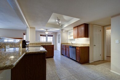 004_Kitchen III (1)